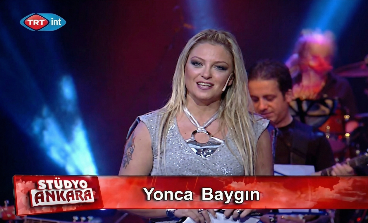 Yonca Baygin studiya səkli 1